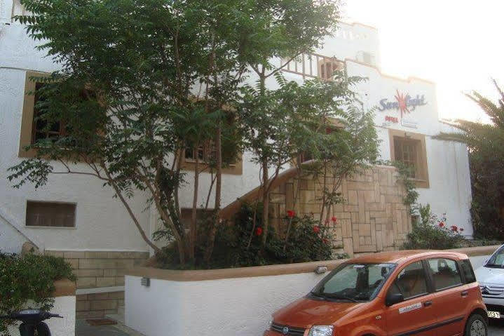 Sunlight Hotel Agia Galini Exteriör bild